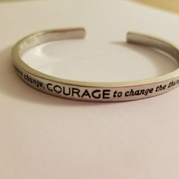 New "Serenity Prayer" Bangle Bracelet - Picture 4 of 8